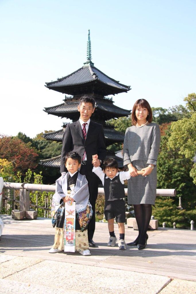 家族の絆を象徴する七五三写真